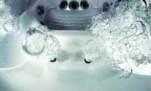 műanyag jakuzzi  fertőtlenítése